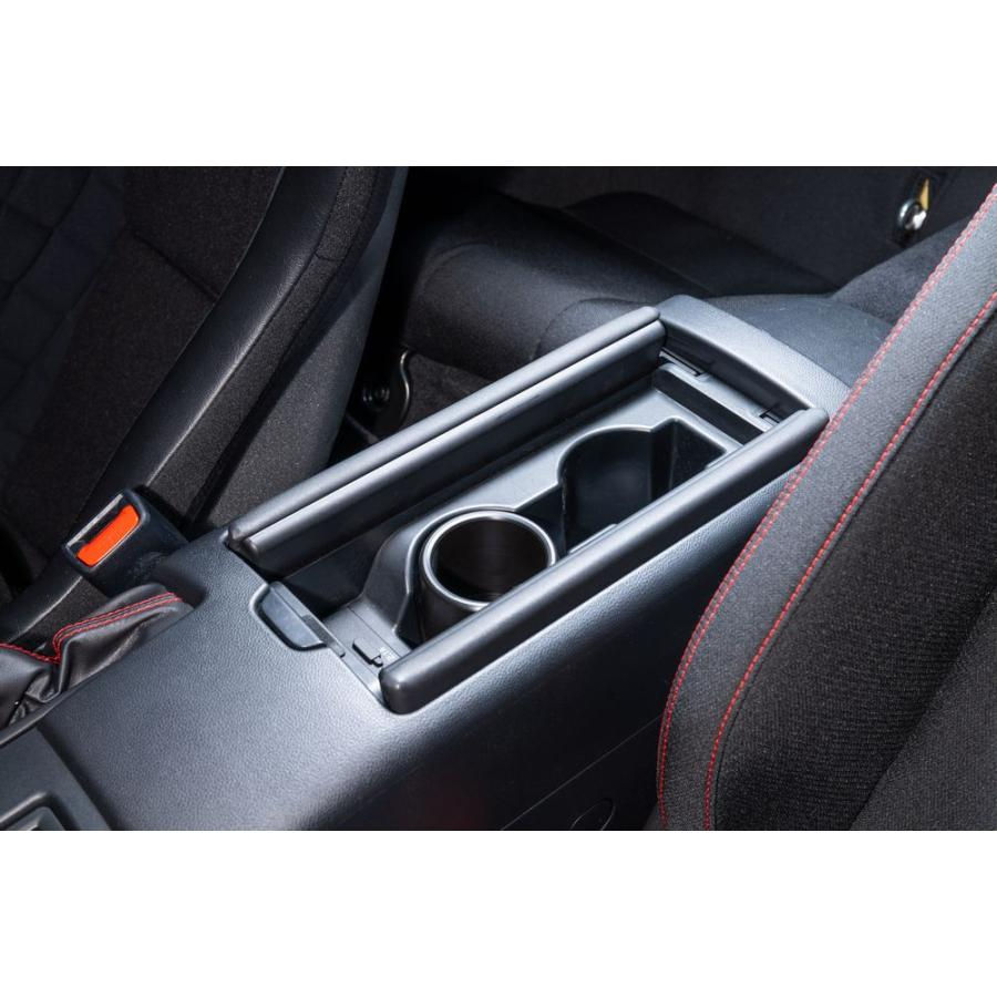サムネイル： 86 ( ZN8 ) ・ BRZ ( ZD8 ) 用 ジュラコン製 ドリンクホルダー Lサイズ