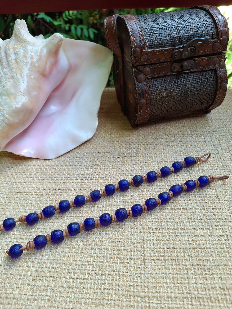 Thumbnail: Unisex Knotted Bracelet