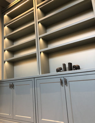 HappySpace Design Bespoke libery shelves unit