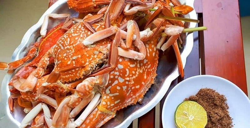 What to Eat at Ham Ninh Fishing Village in Phu Quoc?