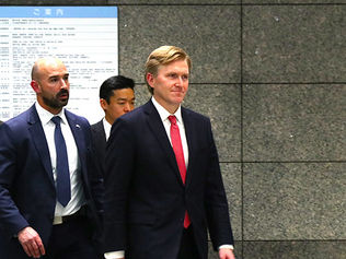 米戦争次官が来日　防衛・外務両次官と会談