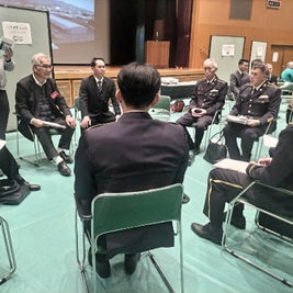 佐賀　運輸33社から説明　退職予定17人、熱心に