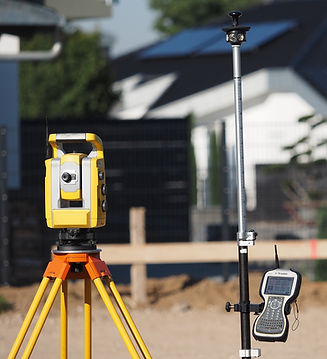 surveying-4204840_1920_edited.jpg