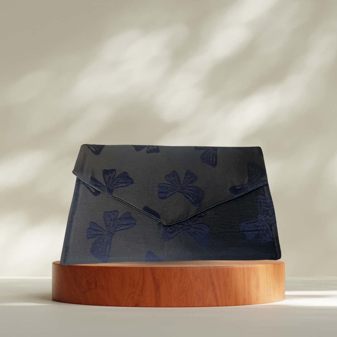 The Cicely Clutch