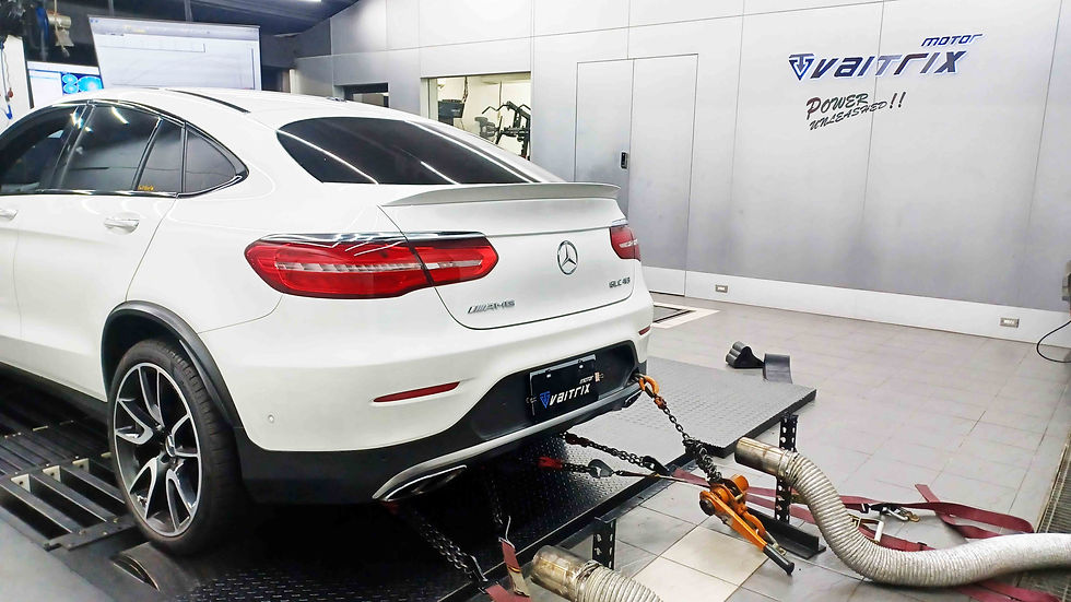 來自澳洲的汽車改裝品牌VAITRIX麥翠斯有最廣泛的車種適用產品,含汽油、柴油、油電混合車專用電子油門控制加速器,還能搭配外掛晶片及內寫,高品質且無後遺症之動力提升。外掛晶片可以選配由專屬藍芽App–AirForce GO切換一階、二階、三階ECU模式。 外掛晶片及電子油門控制器不影響原車引擎保固。搭配VAITRIX不眩光儀錶,渦輪壓力/水溫/油溫等應有盡有,使用原廠感知器對接,數據呈現100%正解,提升馬力同時監控愛車狀況。 增壓型油門加速器Wise Gain Pedal可以讓渦輪車款提升增壓值,實現增加馬力!旋鈕方式讓模式切換更方便快速! 最佳性能提升就選擇專用水噴電腦及套件,降溫效果最好,性能穩定提升,正確使用動力加倍不傷引擎。 在VAITRIX動力升級,完整實現客製化調校,根據車況、已改裝硬體與客戶需求調整程式。搭配馬力機驗證與HP TUNERS數據流,讓改裝沒有後顧之憂! 適用品牌車款: Audi奧迪、BMW寶馬、Porsche保時捷、Benz賓士、Honda本田、Toyota豐田、Mitsubishi三菱、Mazda馬自達、Nissan日產、Subaru速霸陸、VW福斯、Volvo富豪、Luxgen納智捷、Ford福特、Hyundai現代、Skoda速可達、Mini、MG; Altis、crv、chr、kicks、cla45、Focus mk4、 sienta 、camry、golf gti、golf 8、polo、kuga、rav4、odyssey、Santa Fe新土匪、C63s、Elantra Sport、Auris、Mini R56、540i、G63、RS6、RS7、M8、330i、E63、S63、HS、A180、Kamiq、Kodiaq、X3、Macan、Q3...等。 Truck卡車: Mitsubishi Fuso三菱扶桑、Hino日野、DAF達富、IVECO威凱、ISUZU五十鈴、SCANIA斯堪尼亞; Canter堅達、Fighter、Super Great、300 系、700系、CF85、LF45、LF55、L系、G系、R系、S系、Daily、Eurocargo、NQR、NPR、NMR、NRR Motor重機: BMW寶馬、Ducati杜卡迪、Honda本田、Yamaha山葉、Aprilia阿普利亞、KTM、Husqvarna胡斯瓦那、Kawasaki川崎、Suzuki鈴木; S1000RR、S1000R、R1200GS、R9T、R1200GS、Scrambler、Monster、Panigale、Streetfighter、Supersport、Superbike、XDiavel、Hypermotard、RSV、SMC、Supermoto、Ninja、ZX-12R、ZX-6R、T-Max、Tenere、MT、Hayabusa、V-Strom、GSX-S1000