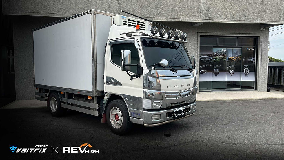 來自澳洲的汽車改裝品牌VAITRIX麥翠斯有最廣泛的車種適用產品,含汽油、柴油、油電混合車專用電子油門控制加速器,還能搭配外掛晶片及內寫,高品質且無後遺症之動力提升。外掛晶片可以選配由專屬藍芽App–AirForce GO切換一階、二階、三階ECU模式。 外掛晶片及電子油門控制器不影響原車引擎保固。搭配VAITRIX不眩光儀錶,渦輪壓力/水溫/油溫等應有盡有,使用原廠感知器對接,數據呈現100%正解,提升馬力同時監控愛車狀況。 最佳性能提升就選擇專用水噴電腦及套件,降溫效果最好,性能穩定提升,正確使用動力加倍不傷引擎。 在VAITRIX動力升級,完整實現客製化調校,根據車況、已改裝硬體與客戶需求調整程式。搭配馬力機驗證與HP TUNERS數據流,讓改裝沒有後顧之憂! 適用品牌車款: Audi奧迪、BMW寶馬、Porsche保時捷、Benz賓士、Honda本田、Toyota豐田、Mitsubishi三菱、Mazda馬自達、Nissan日產、Subaru速霸陸、VW福斯、Volvo富豪、Luxgen納智捷、Ford福特、Hyundai現代、Skoda斯柯達、Mini、MG、Altis、crv、chr、kicks、cla45、Focus mk4、 sienta 、camry、golf gti、golf 8、polo、kuga、rav4、odyssey、Santa Fe、C63s、Elantra Sport、Auris、Mini R56、540i、G63、RS6、RS7、M8、330i、E63、S63、HS、A180、Kamiq、Kodiaq、X3、Macan、Q3...等。 Truck卡車: Mitsubishi Fuso三菱扶桑、Hino日野、DAF達富、IVECO威凱、ISUZU五十鈴、SCANIA斯堪尼亞; Canter堅達、Fighter、Super Great、300 系、700系、CF85、LF45、LF55、L系、G系、R系、S系、Daily、Eurocargo、NQR、NPR、NMR、NRR Motor重機: BMW寶馬、Ducati杜卡迪、Honda本田、Yamaha山葉、Aprilia阿普利亞、KTM、Husqvarna海絲瓜、Kawasaki川崎、Suzuki鈴木; S1000RR、S1000R、R1200GS、R9T、R1200GS、Scrambler、Monster、Panigale、Streetfighter、Supersport、Superbike、XDiavel、Hypermotard、RSV、SMC、Supermoto、Ninja、ZX-12R、ZX-6R、T-Max、Tenere、MT、Hayabusa、V-Strom、GSX-S1000
