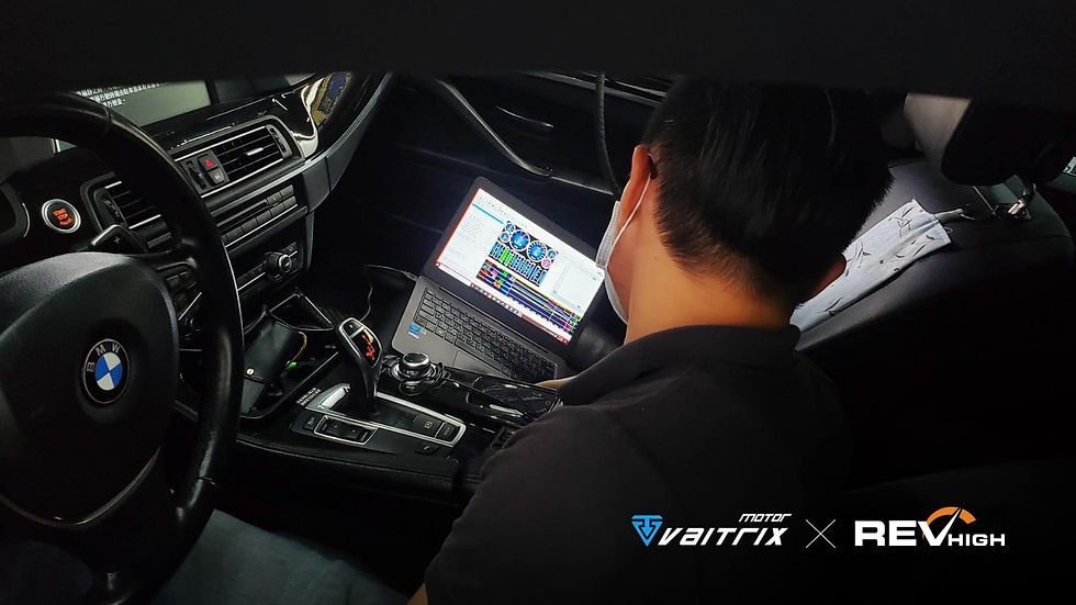 來自澳洲的汽車改裝品牌VAITRIX麥翠斯有最廣泛的車種適用產品,含汽油、柴油、油電混合車專用電子油門控制加速器,搭配外掛晶片及內寫,高品質且無後遺症之動力提升,也可由專屬藍芽App–AirForce GO切換一階、二階、三階ECU模式。外掛晶片及電子油門控制器不影響原車引擎保固,搭配不眩光儀錶,提升馬力同時監控愛車狀況。另有馬力提升專用水噴射可程式電腦及套件,改裝愛車不傷車。適用品牌車款: Audi奧迪、BMW寶馬、Porsche保時捷、Benz賓士、Honda本田、Toyota豐田、Mitsubishi三菱、Mazda馬自達、Nissan日產、Subaru速霸陸、VW福斯、Volvo富豪、Luxgen納智捷、Ford福特、Hyundai現代、Skoda、Mini; Altis、crv、chr、kicks、cla45、Focus mk4、 sienta 、camry、golf gti、polo、kuga、tiida、u7、rav4、odyssey、Santa Fe新土匪、C63s、Lancer Fortis、Elantra Sport、Auris、Mini R56、ST LINE、535i...等。