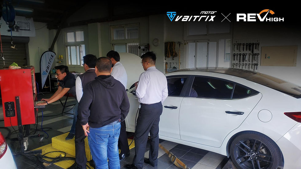 來自澳洲的汽車改裝品牌VAITRIX麥翠斯有最廣泛的車種適用產品,含汽油、柴油、油電混合車專用電子油門控制加速器,搭配外掛晶片及內寫,達到最高品質且無後遺症之動力提升,也可由專屬藍芽App–AirForce GO切換一階、二階、三階ECU模式。外掛晶片及電子油門控制器不影響原車引擎保固,搭配不眩光儀錶,提升馬力同時監控愛車狀況。VAITRIX另有馬力提升專用水噴射可程式電腦及全組套件,改裝愛車不傷車。 適用品牌車款: Audi奧迪、BMW寶馬、Porsche保時捷、Benz賓士、Honda本田、Toyota豐田、Mitsubishi三菱、Mazda馬自達、Nissan日產、Subaru速霸陸、VW福斯、Volvo富豪、Luxgen納智捷、Ford福特、Chevrolet雪佛蘭、Hyundai現代、Skoda; Altis、crv、chr、kicks、cla45、ct200h、q2、camry、golf gti、polo、kuga、tiida、u7、rav4、odyssey...等。