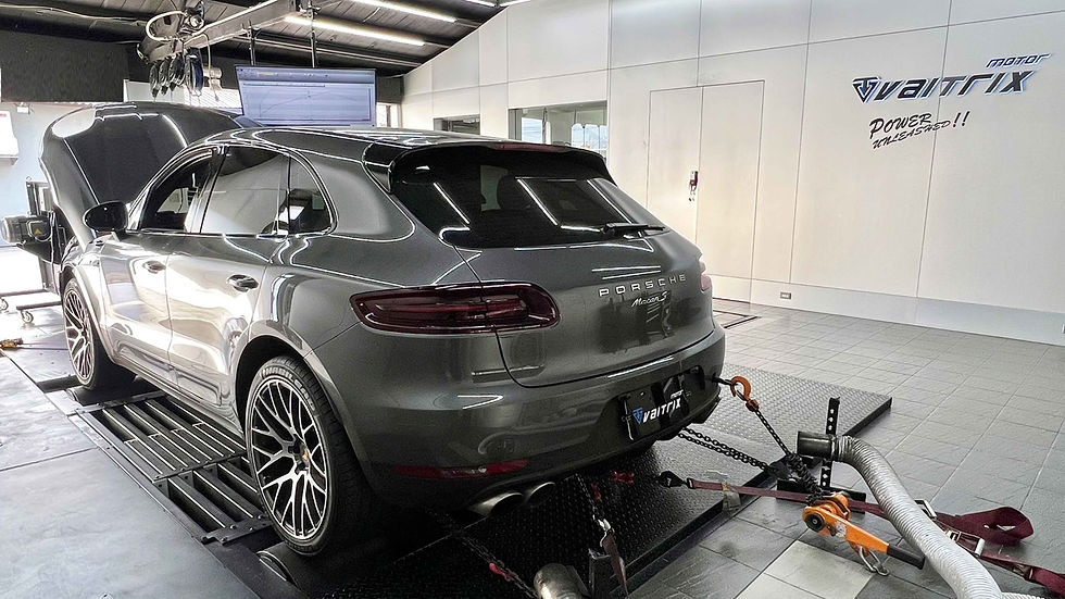 來自澳洲的汽車改裝品牌VAITRIX麥翠斯有最廣泛的車種適用產品,含汽油、柴油、油電混合車專用電子油門控制加速器,搭配外掛晶片及內寫,高品質且無後遺症之動力提升,也可由專屬藍芽App–AirForce GO切換一階、二階、三階ECU模式。外掛晶片及電子油門控制器不影響原車引擎保固,搭配不眩光儀錶,提升馬力同時監控愛車狀況。另有馬力提升專用水噴射可程式電腦及套件,改裝愛車不傷車。適用品牌車款: Audi奧迪、BMW寶馬、Porsche保時捷、Benz賓士、Honda本田、Toyota豐田、Mitsubishi三菱、Mazda馬自達、Nissan日產、Subaru速霸陸、VW福斯、Volvo富豪、Luxgen納智捷、Ford福特、Hyundai現代、Skoda速可達、Mini、MG; Altis、crv、chr、kicks、cla45、Focus mk4、 sienta 、camry、golf gti、golf 8、polo、kuga、rav4、odyssey、Santa Fe新土匪、C63s、Elantra Sport、Auris、Mini R56、540i、G63、RS6、RS7、M8、330i、E63、S63、HS、A180、Kamiq、Kodiaq、X3、Macan、Q3...等。Truck卡車:Mitsubishi Fuso三菱扶桑、Hino日野、DAF達富、IVECO威凱、ISUZU五十鈴、SCANIA斯堪尼亞; Canter堅達、Fighter、Super Great、300 系、700系、CF85、LF45、LF55、L系、G系、R系、S系、Daily、Eurocargo、NQR、NPR、NMR、NRR。Motor重機:BMW寶馬、Ducati杜卡迪、Honda本田、Yamaha山葉、Aprilia阿普利亞、KTM、Husqvarna胡斯瓦那、Kawasaki川崎、Suzuki鈴木; S1000RR、S1000R、R1200GS、R9T、R1200GS、Scrambler、Monster、Panigale、Streetfighter、Supersport、Superbike、XDiavel、Hypermotard、RSV、SMC、Supermoto、Ninja、ZX-12R、ZX-6R、T-Max、Tenere、MT、Hayabusa、V-Strom、GSX-S1000。