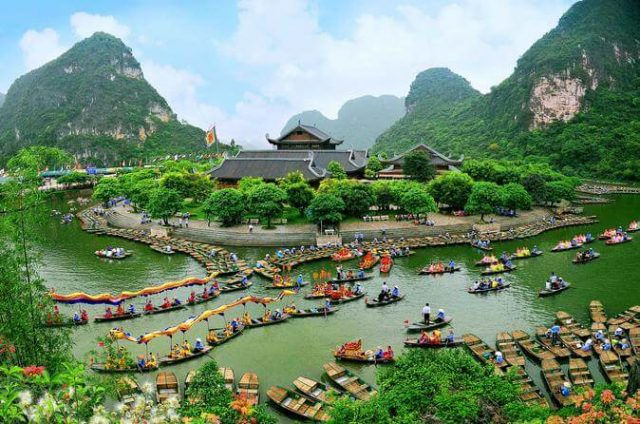 Du-lich-Ninh-Binh-01