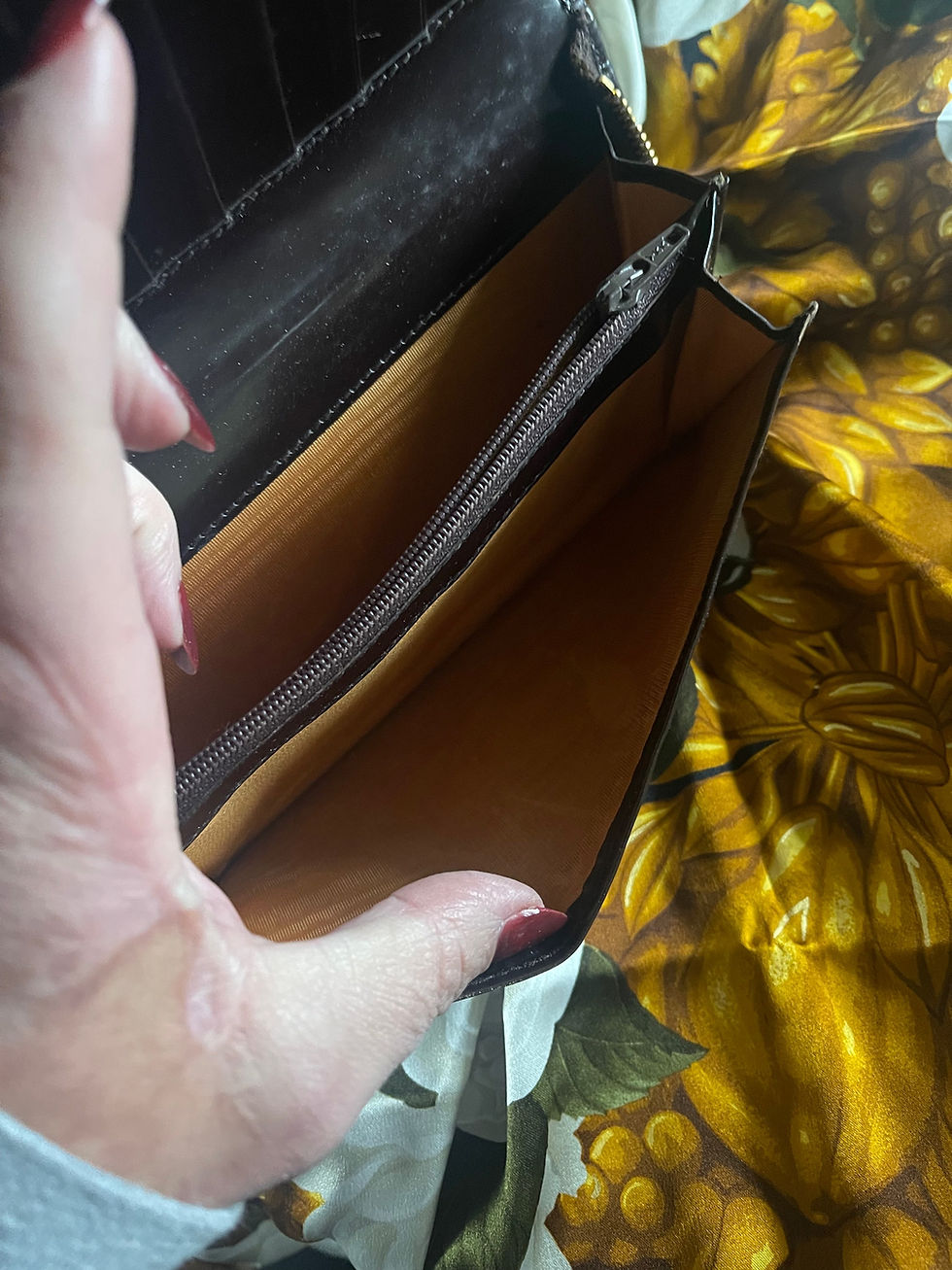 Thumbnail: Gucci Patent Leather Zippy Wallet