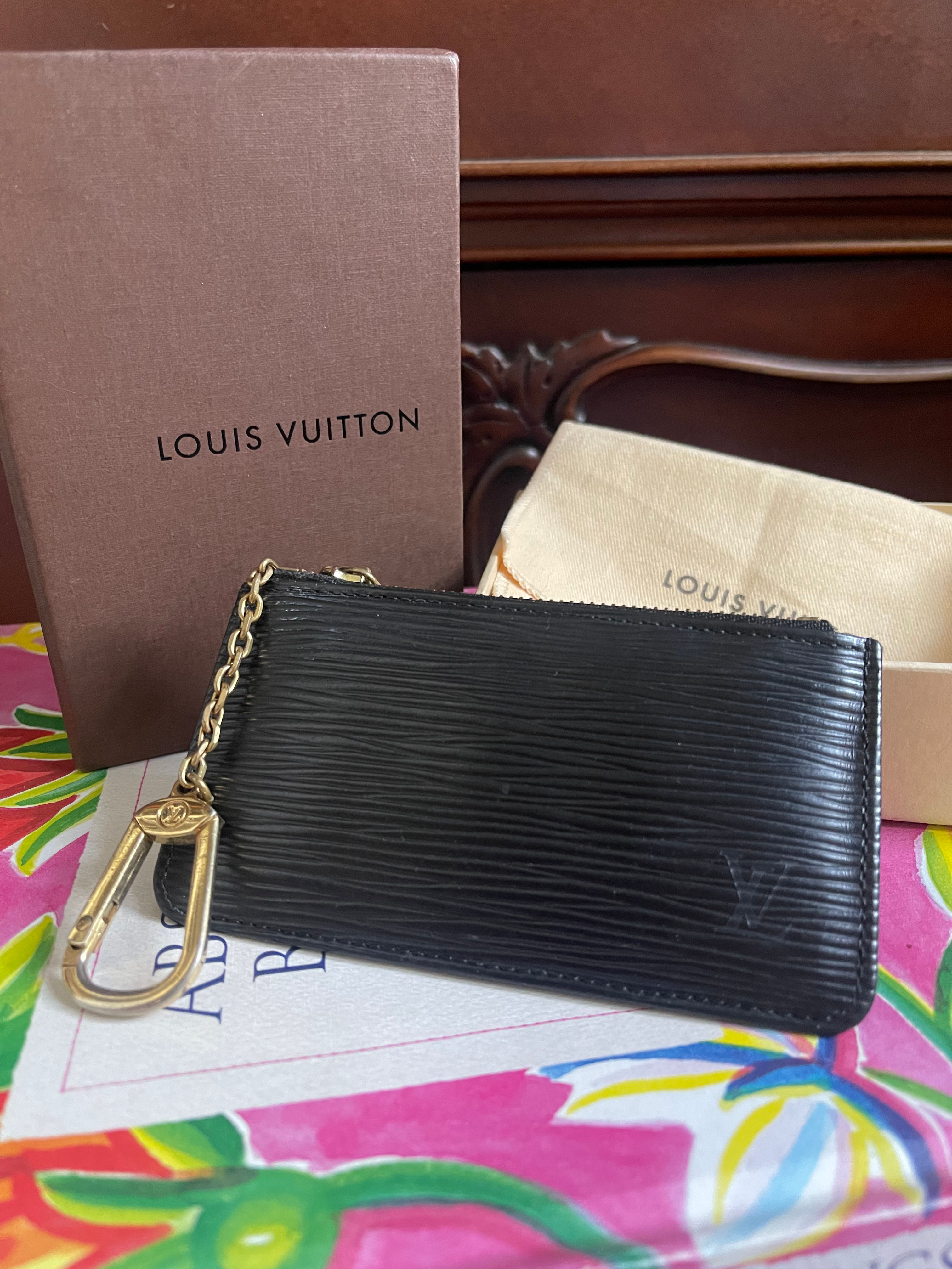 Louis Vuitton Pochette Clés in Black Épi