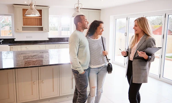 realtor-bio-1.webp