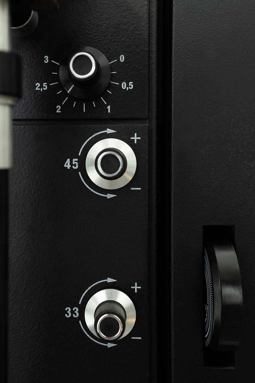 Miniature : Thorens TD 105