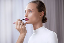 Модель Применение Lipstick