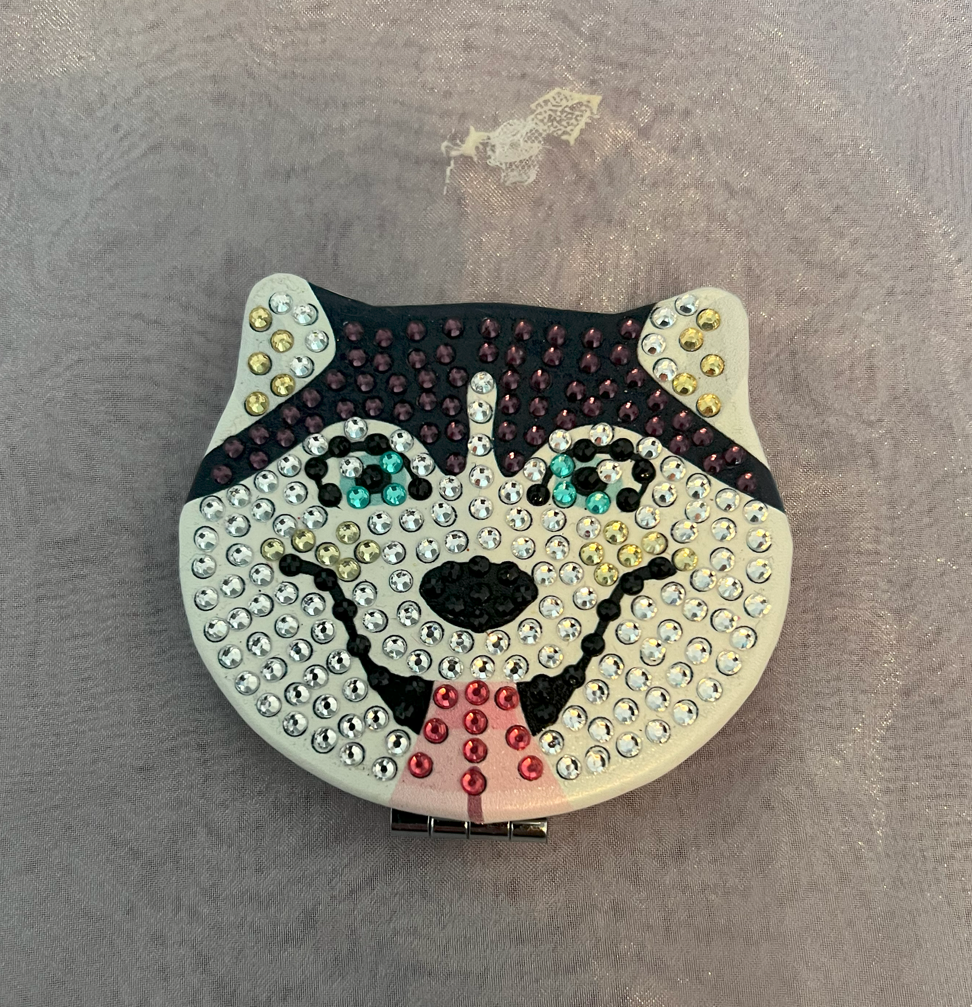 Happy Husky handmirror