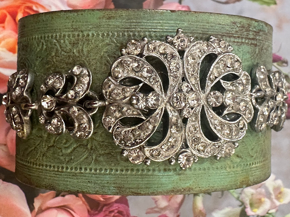 Thumbnail: Endless Beauty - Cuff Bracelet