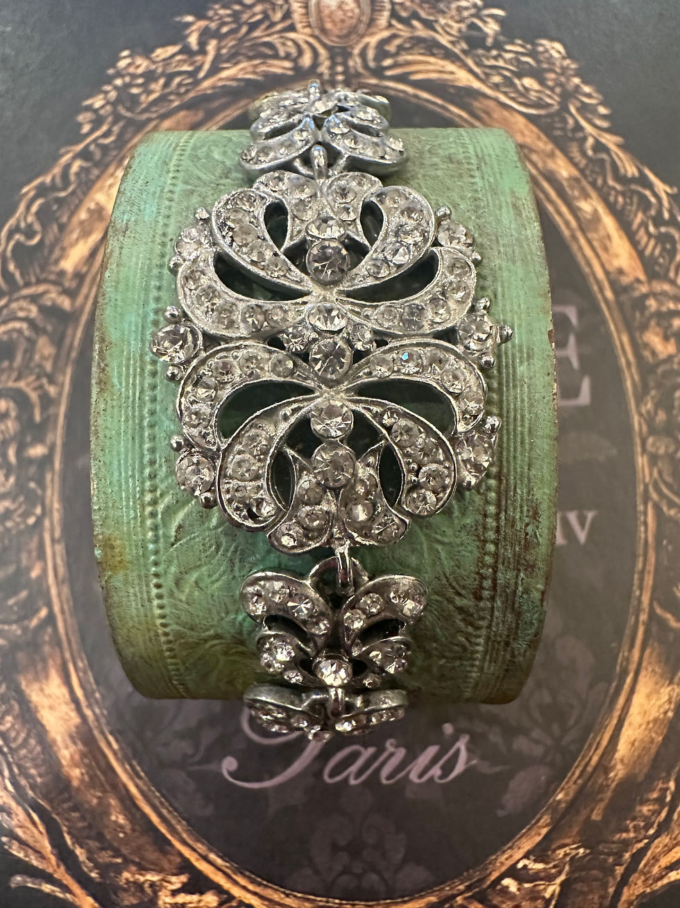 Thumbnail: Endless Beauty - Cuff Bracelet