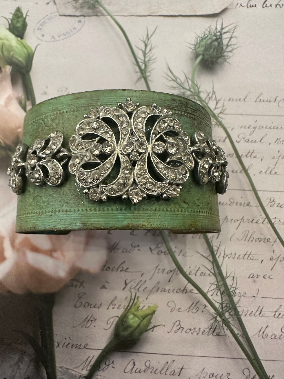 Thumbnail: Endless Beauty - Cuff Bracelet