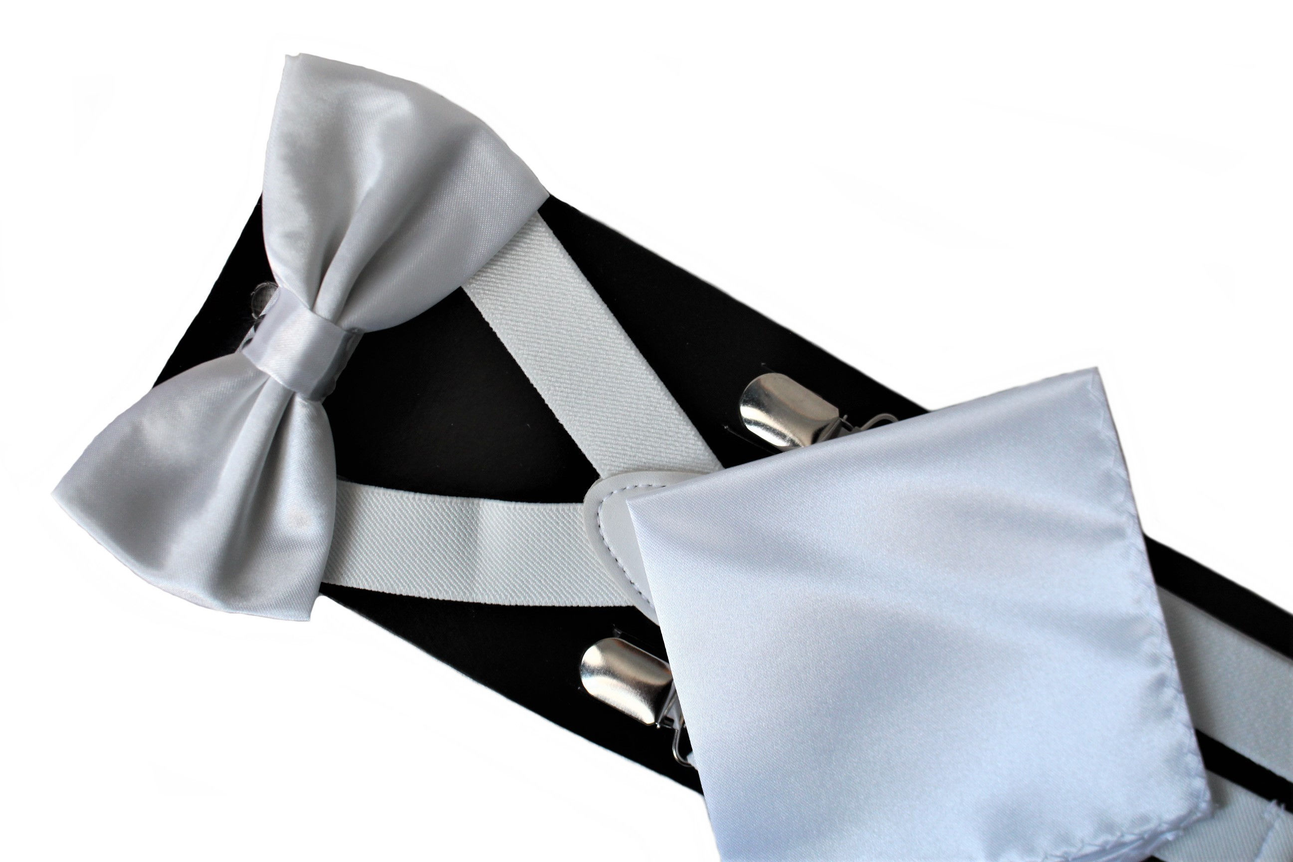 set suspensores + humita + pañuelo color blanco