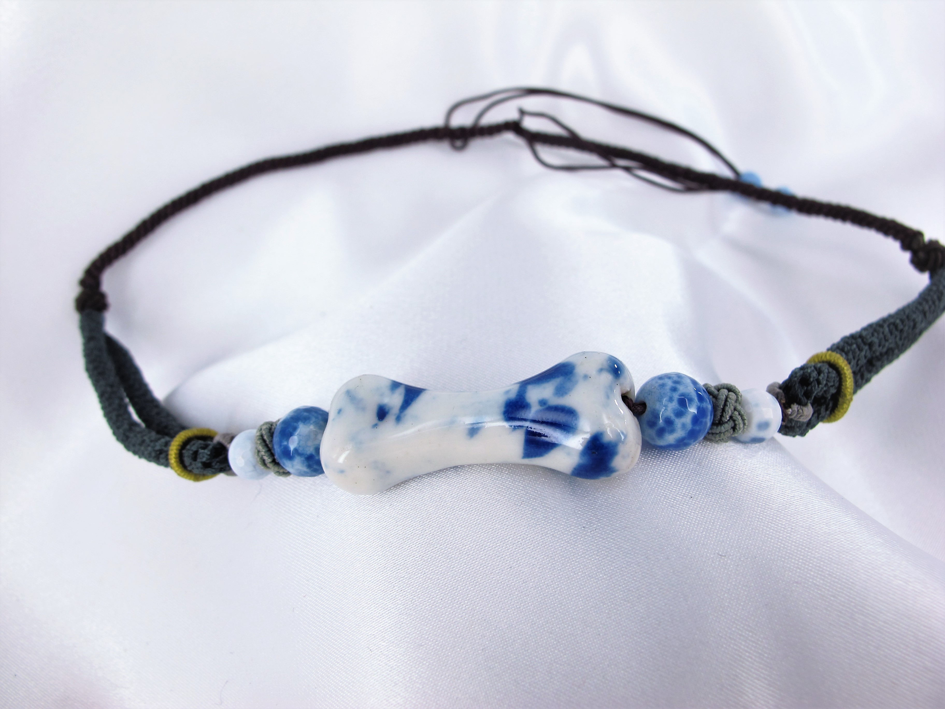 JCo 011N Chinese ceramic pendant necklace