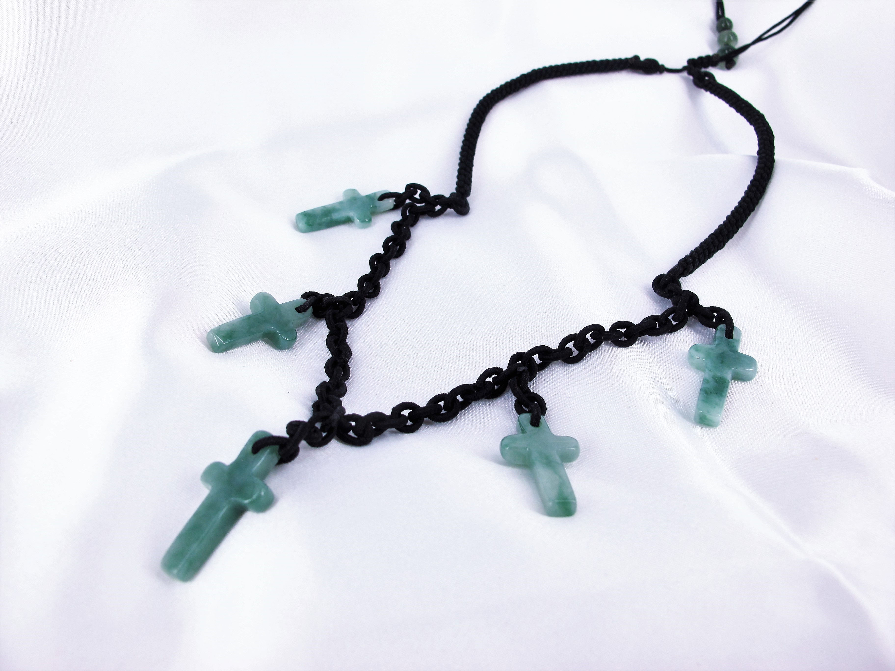 JCj 113N Chinese Jade 翡翠 Cross Necklace