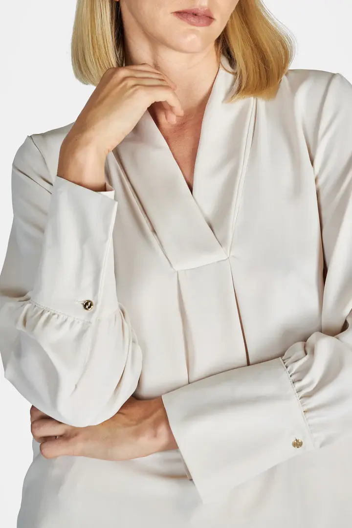 Thumbnail: blouse Artigli