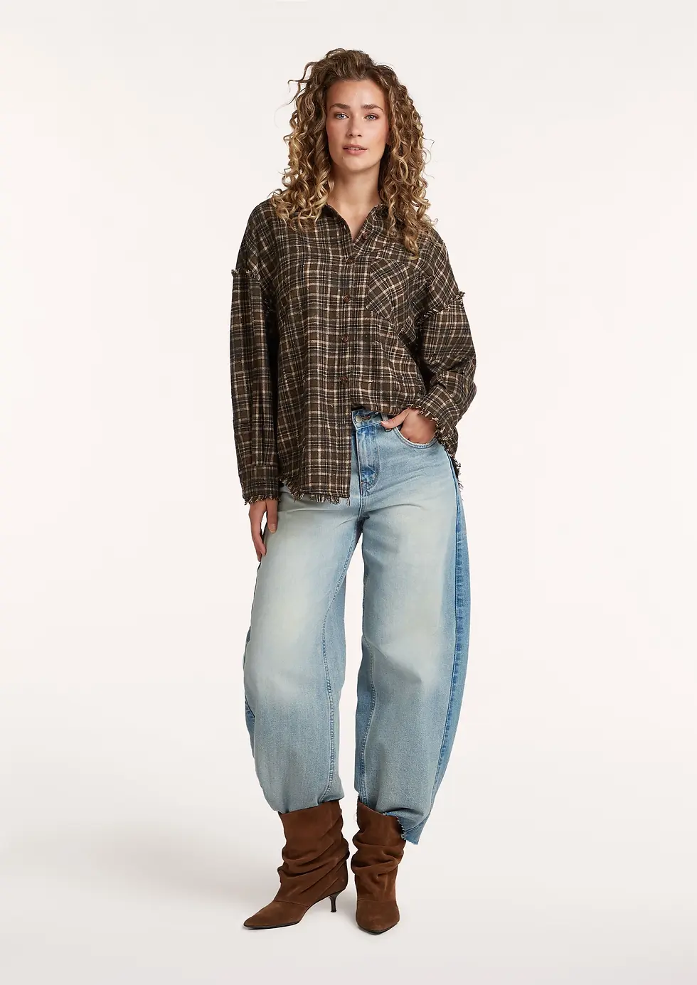 Thumbnail: blouse Circle of trust