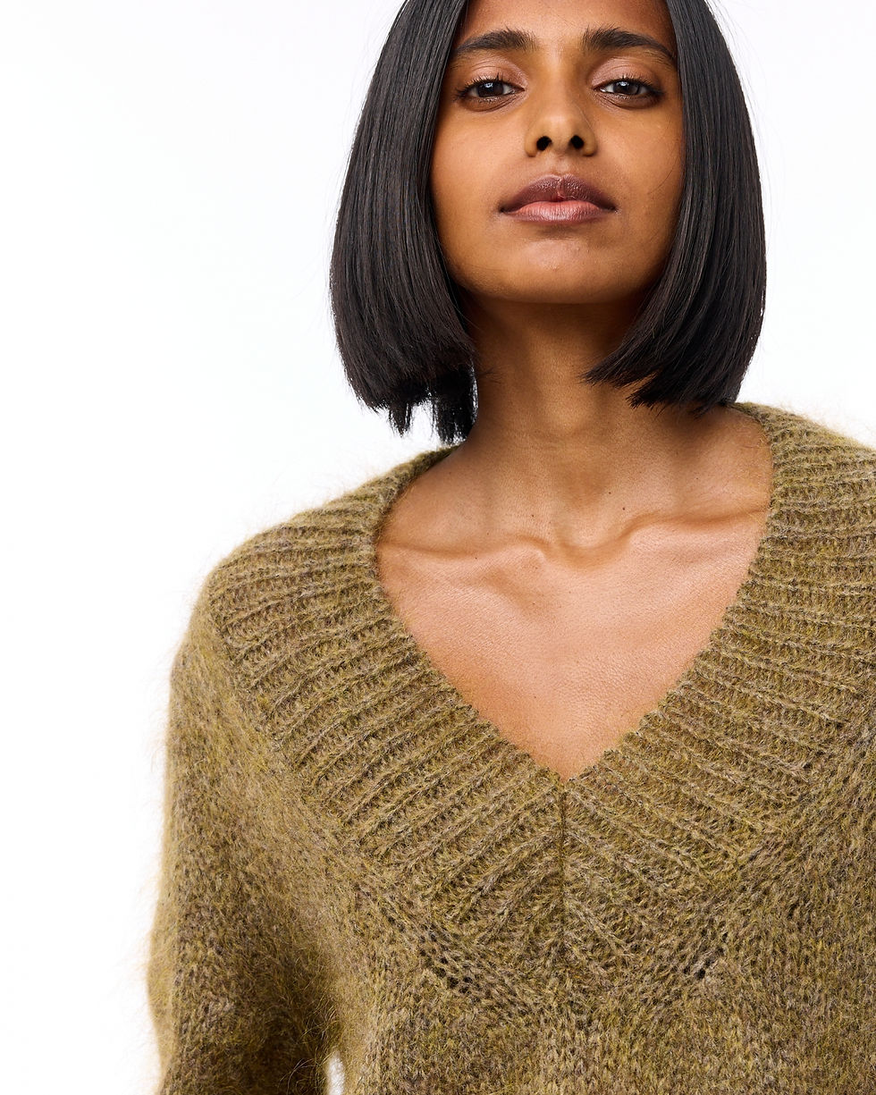 Thumbnail: trui Knit-ted