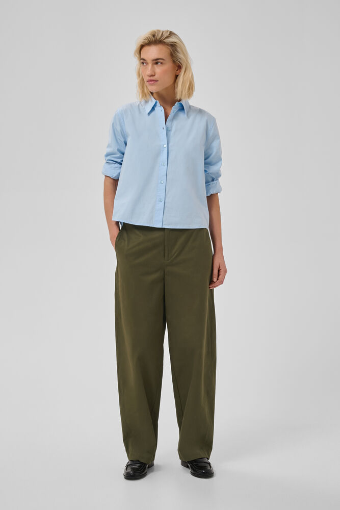 Thumbnail: broek My essential wardrobe
