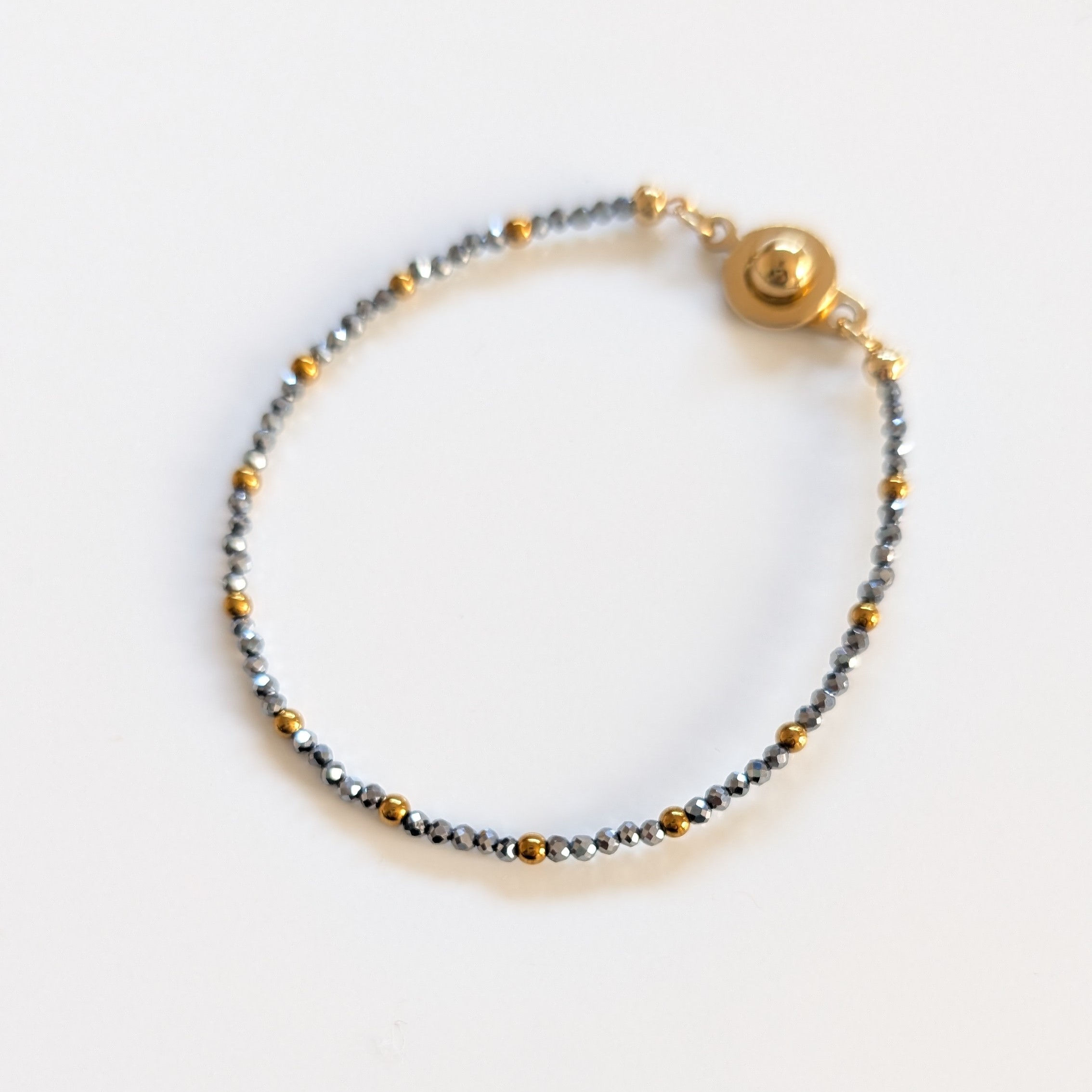 Tiny Teraherz & Hematite Bracelet