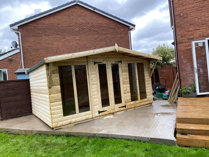 dgb apex summerhouse .jpeg