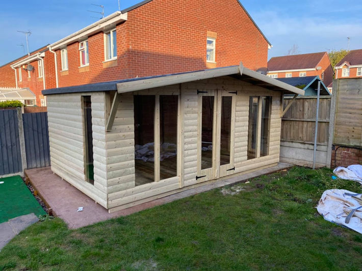 dgb apex log summerhouse.jpeg