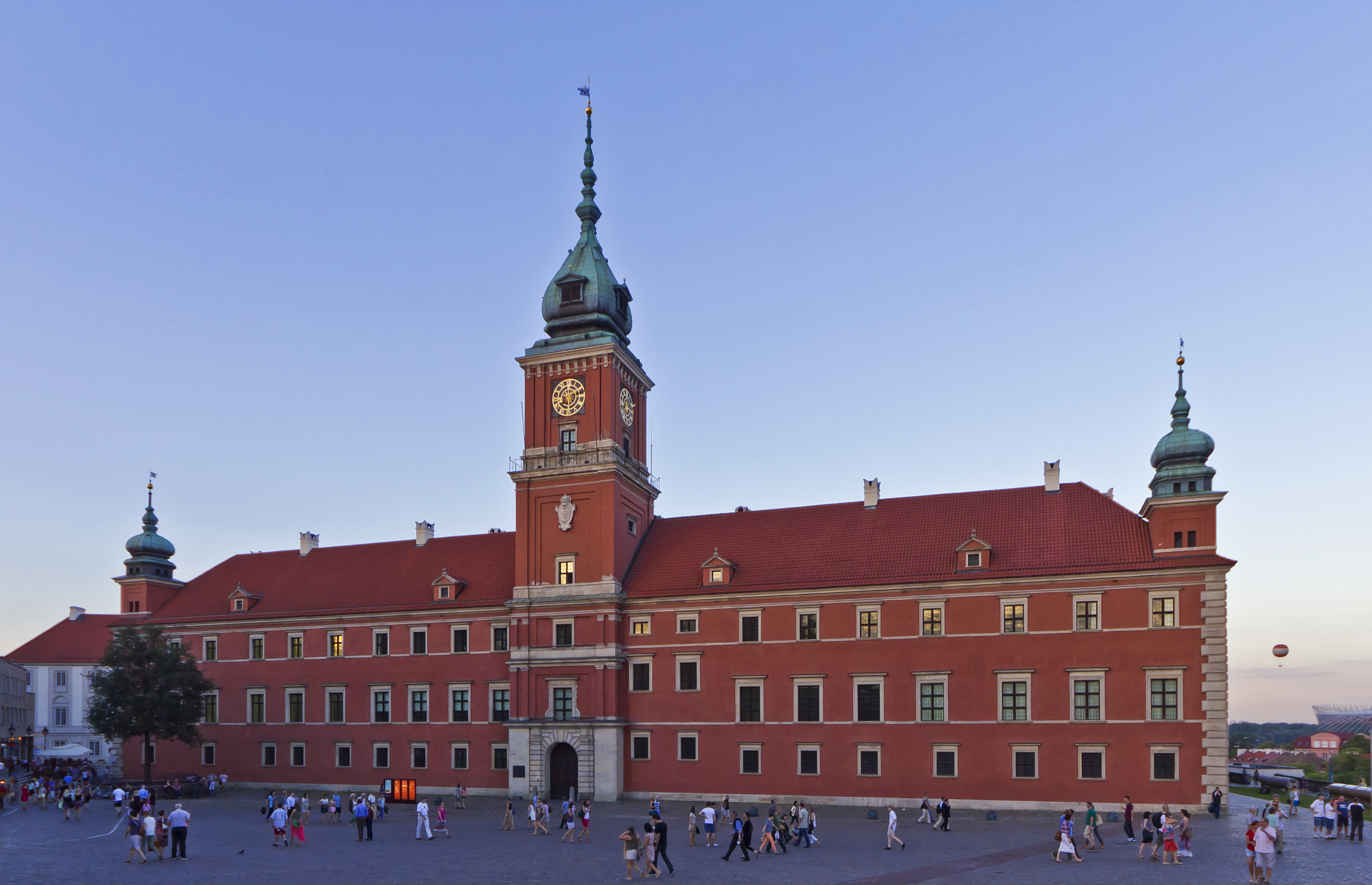 Warsaw palace square