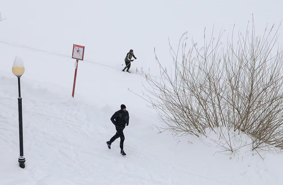 Moscú sufrió la mayor nevada en más de dos siglos y acumula nieve de hasta 65 centímetros