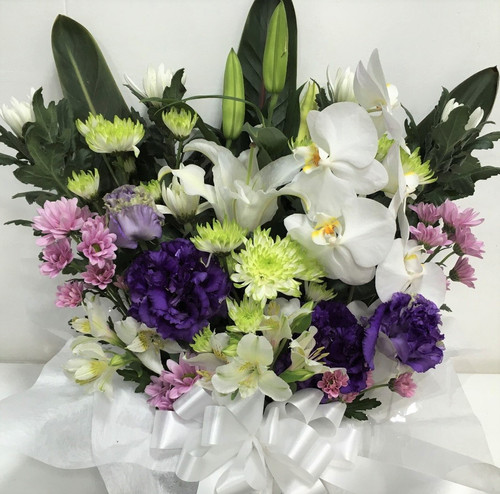 お供え花　仏花　白胡蝶蘭　紫ダリア　トルコキキョウ　造花アレンジ 楽天市場】【公式】供花 仏花 胡蝶蘭×トルコキキョウ ウォーター
