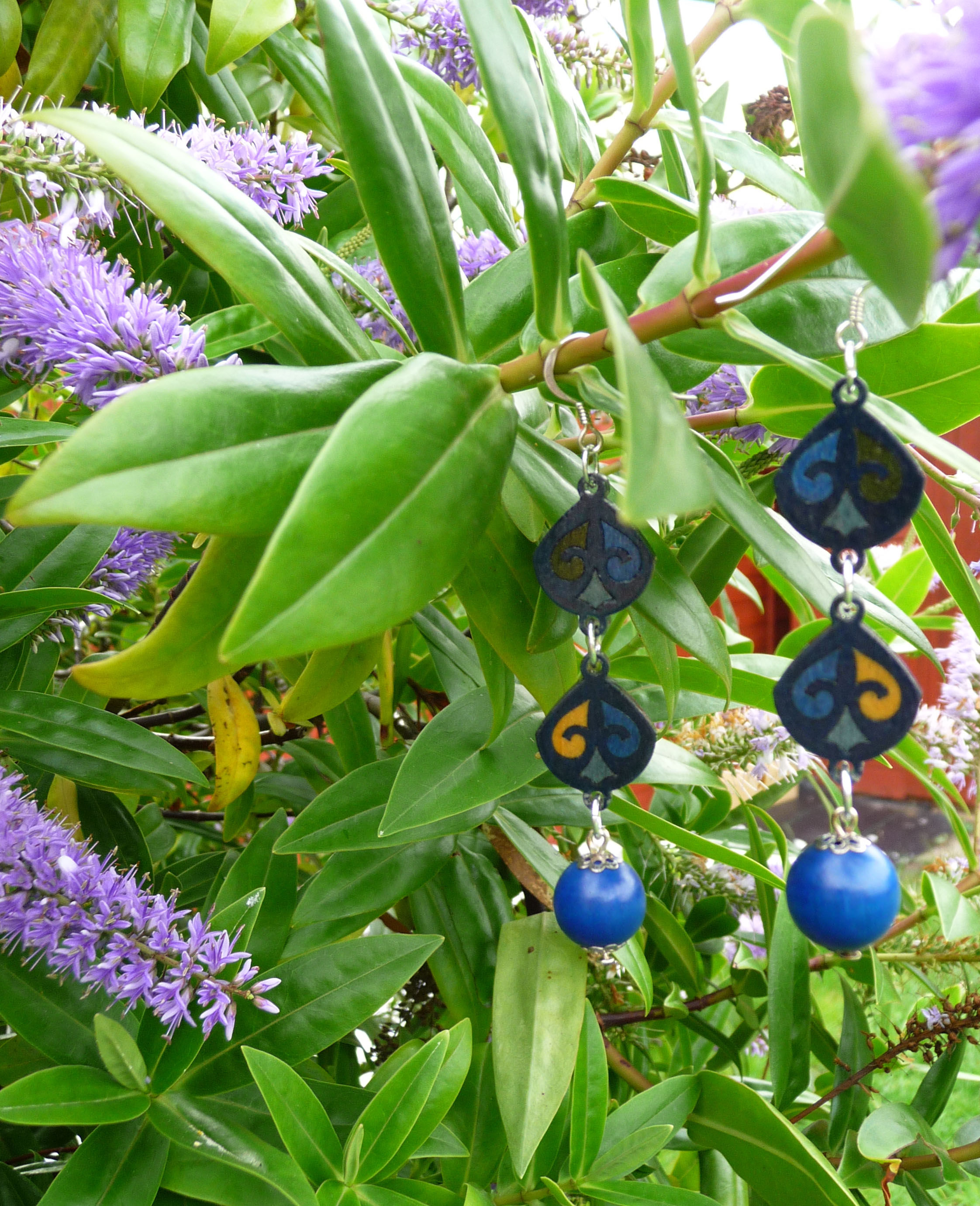 Happy Beads - 2 Blue with Wooden bead