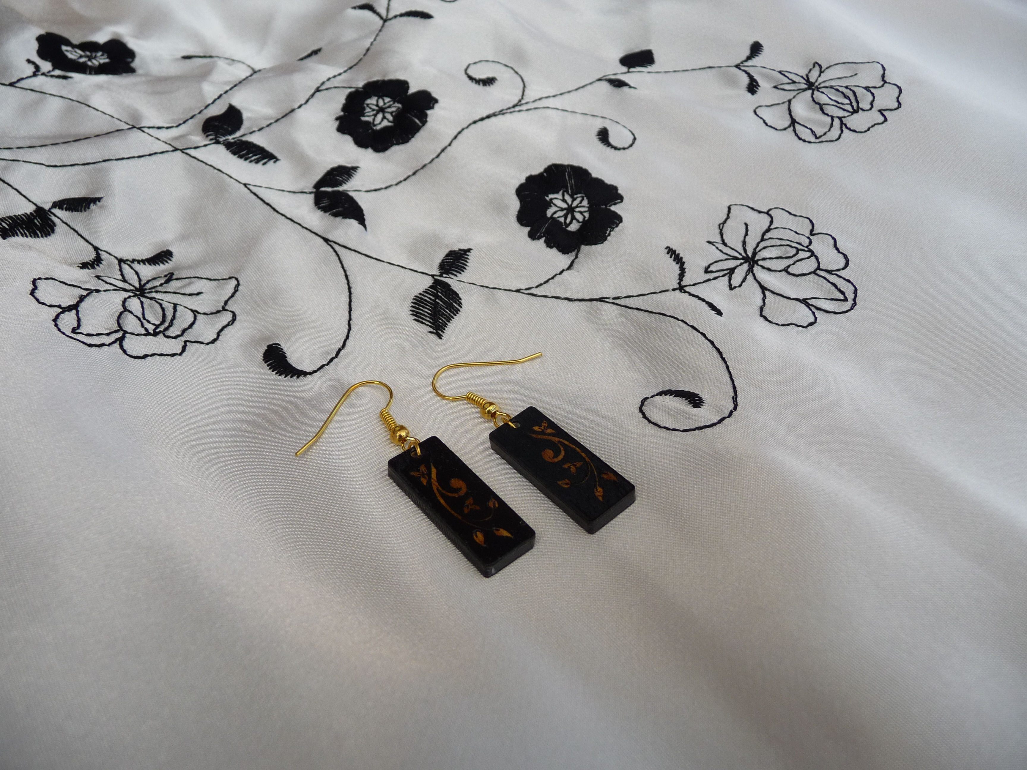 Traditional Rectangle - Black