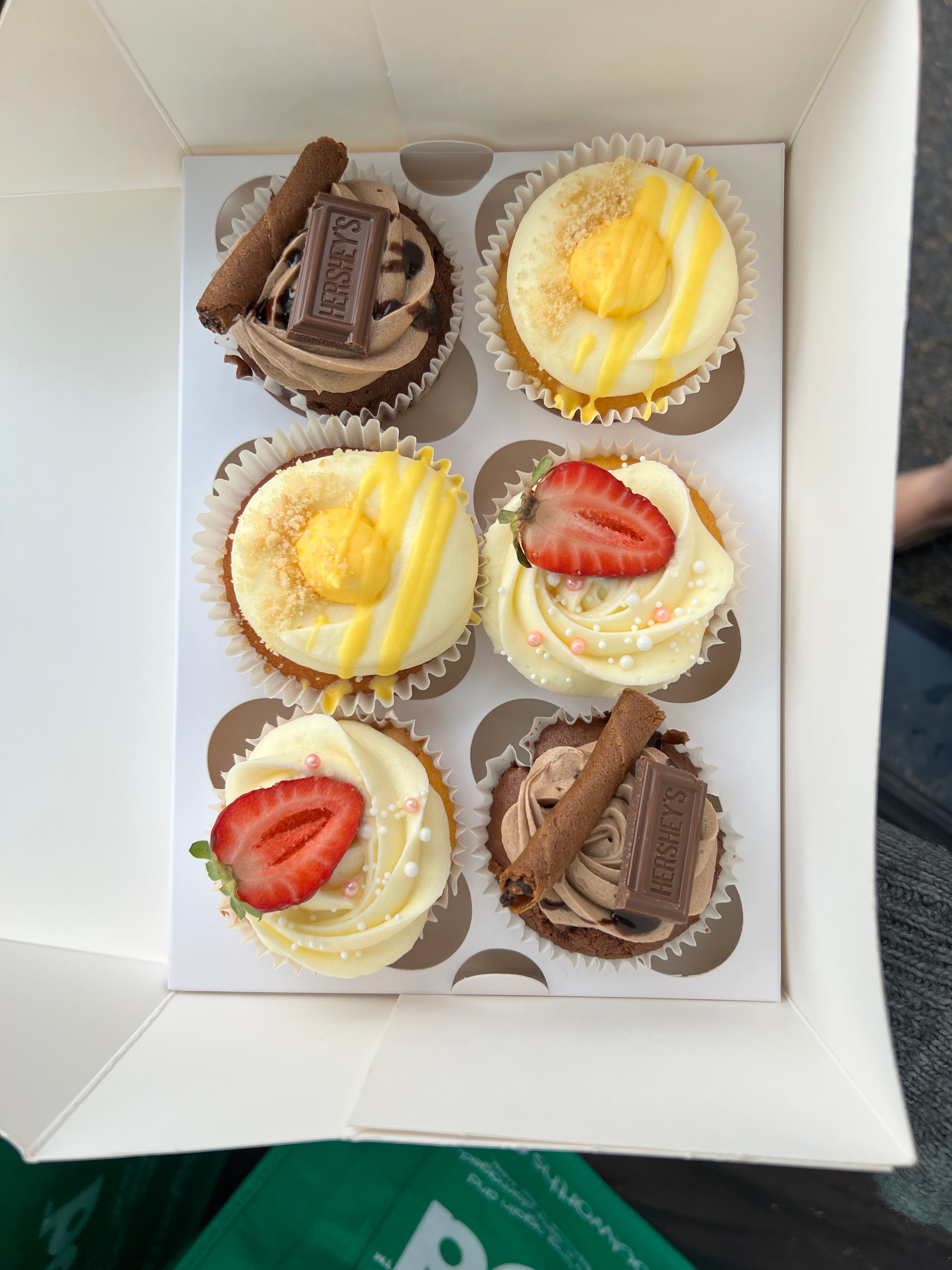 6 pack cupcakes