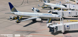 Continental Airlines 737-900