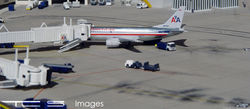 American Airlines 737-3A4