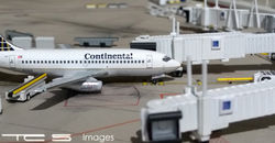 Continental Airlines 737-200