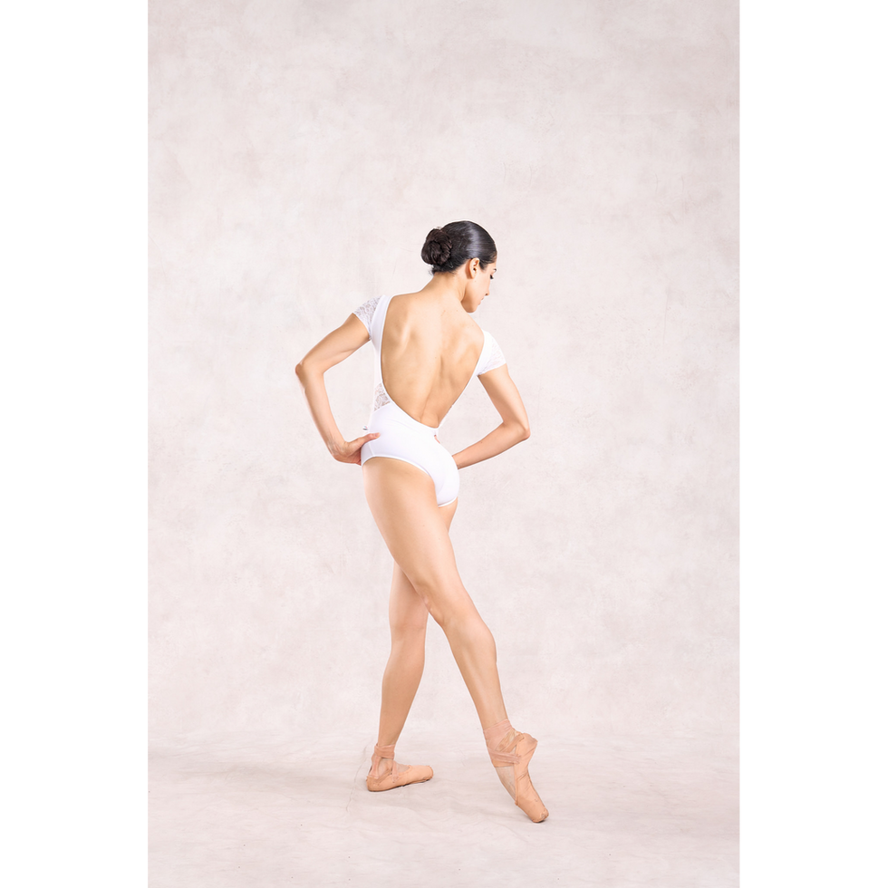 Ropa de danza Marcela Barragán modelo ANA color negro con encaje.