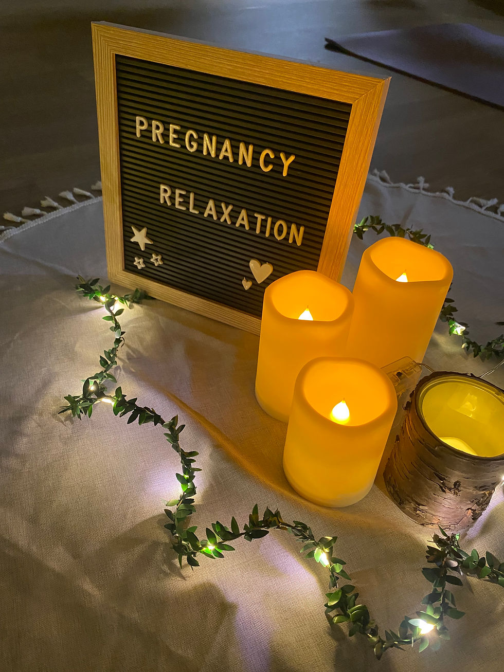 Pregnancy relaxation course for expectant mums, combining breath work, birth prep discussion, tips & techniques for giving birth, finding connection with other mums, snacks/drinks. In Hartley Wintney, Hampshire.