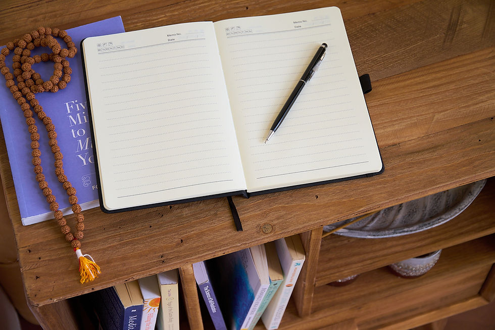 Thumbnail: Gratitude Journal & Pen (Black)