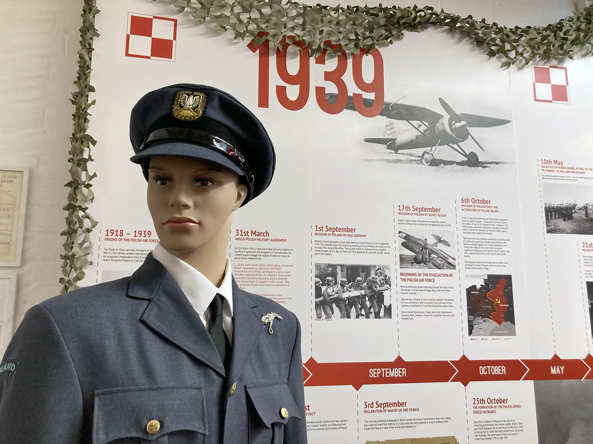 Polish Aircrew Room' mannequin in uniform at the Ulster Aviation Society