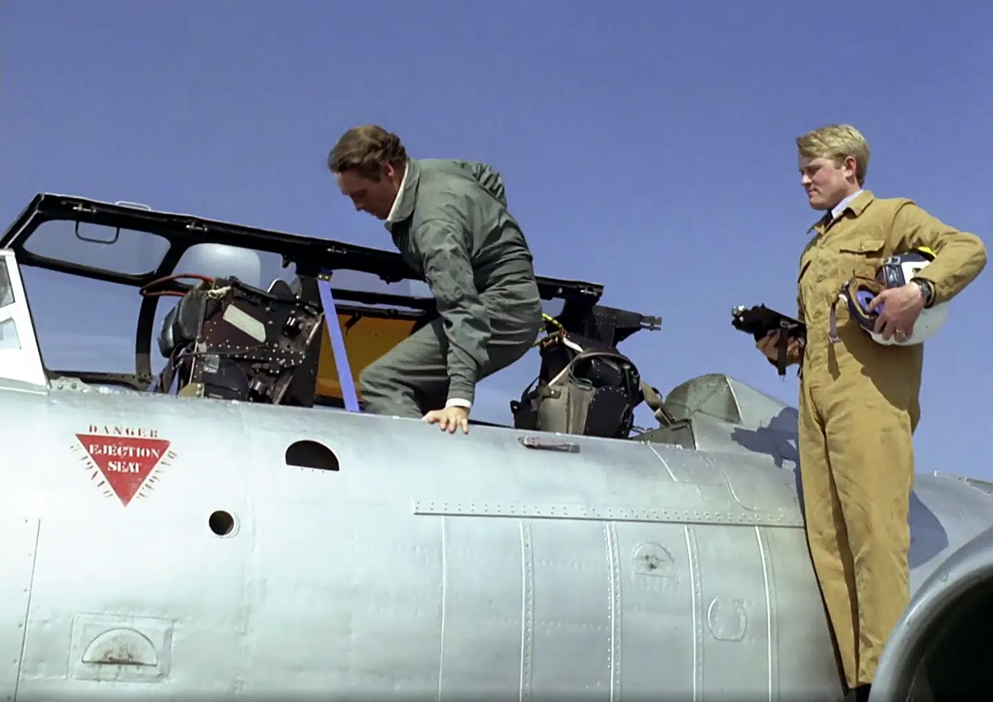 Patrick McGoohan getting into Gloster Meteor WA634 in THE PRISONER TV Show episode 'Many Happy Returns' in 1967