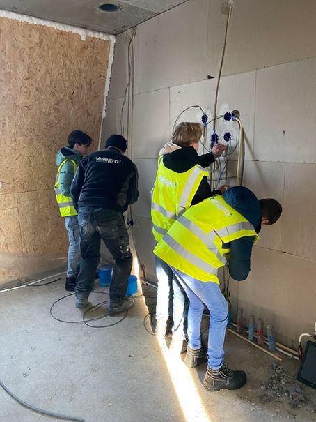 Mavo-2 Minkema College maakt praktisch kennis met techniek en technologie