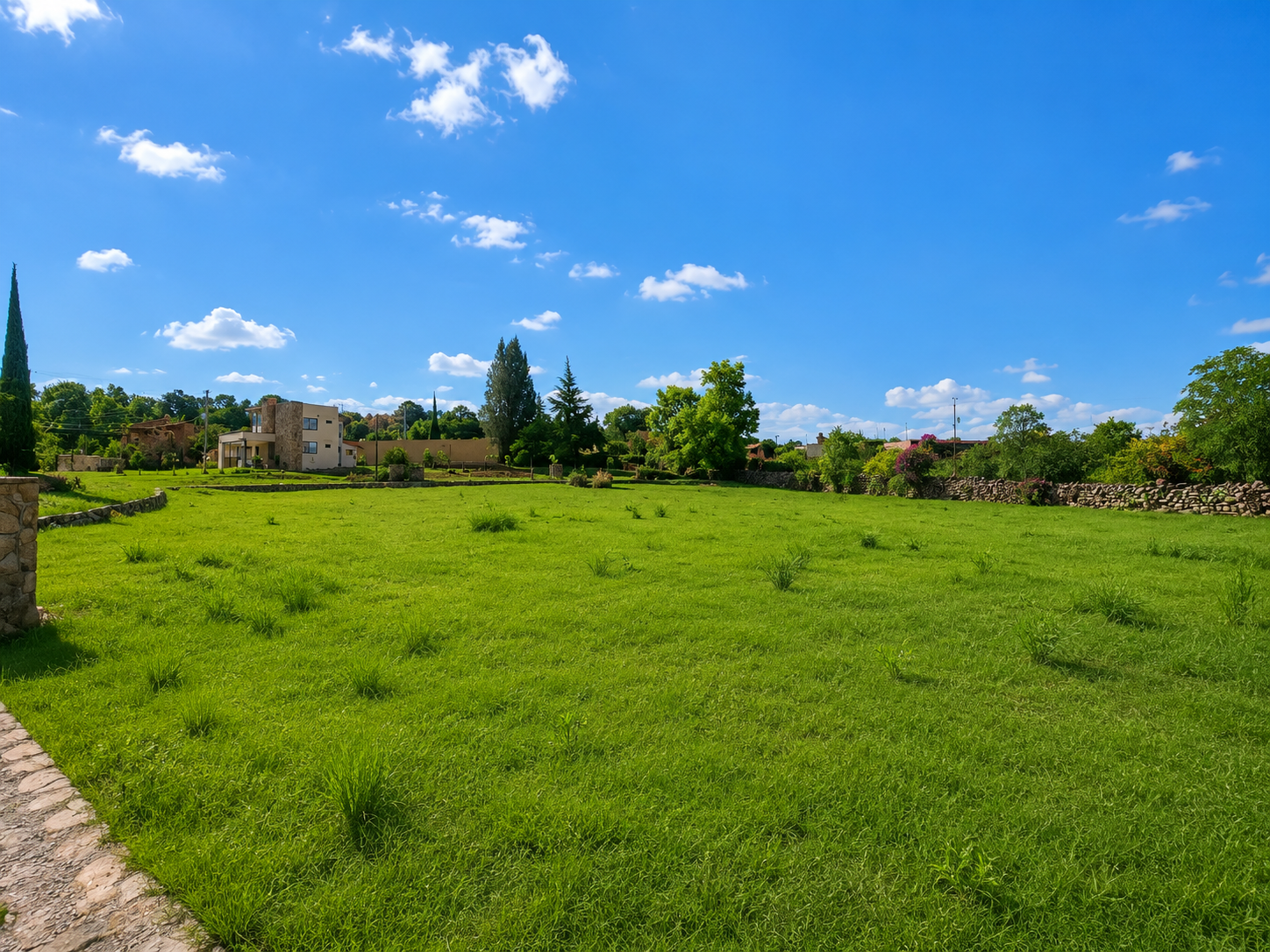 Terreno con proyecto de cabaña