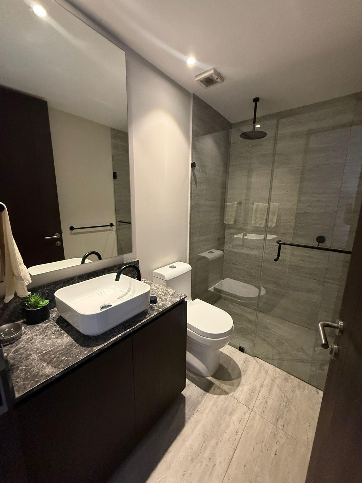 Hidalgo Residences 16